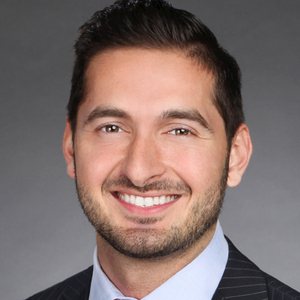 Ali Naqvi headshot 